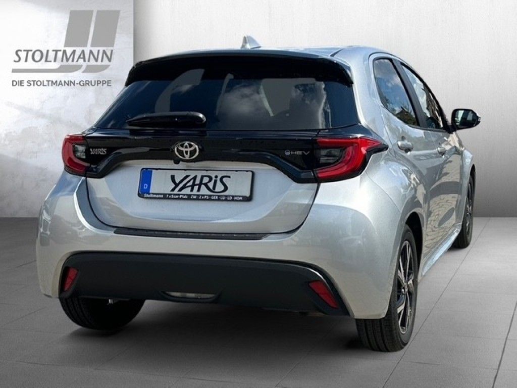 Foto 1 - Yaris Hybrid 116 1.5 VVT-i Teamplayer (XPA1), Shimmering Silber Metallic