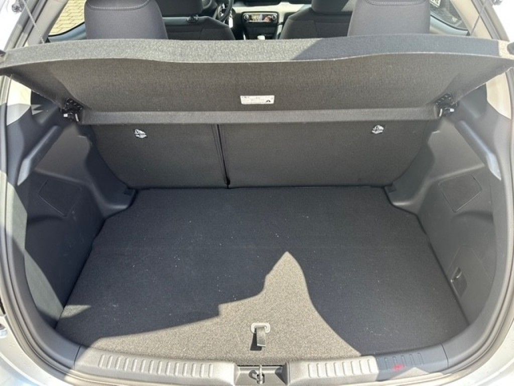 Foto 1 - Yaris Hybrid 116 1.5 VVT-i Teamplayer (XPA1), Shimmering Silber Metallic