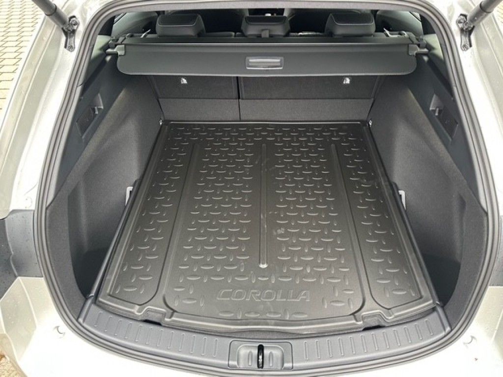 Foto 1 - Corolla Touring Sports 2.0 Hybrid Teamplayer, Cosmic-silber Metallic