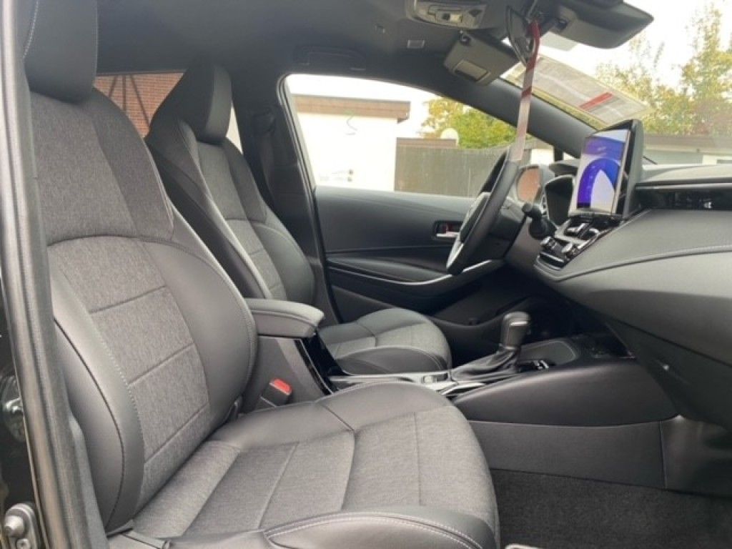 Foto 1 - Corolla Touring Sports 1.8 Hybrid Teamplayer (ZE1HE), Mysticschwarz Mica